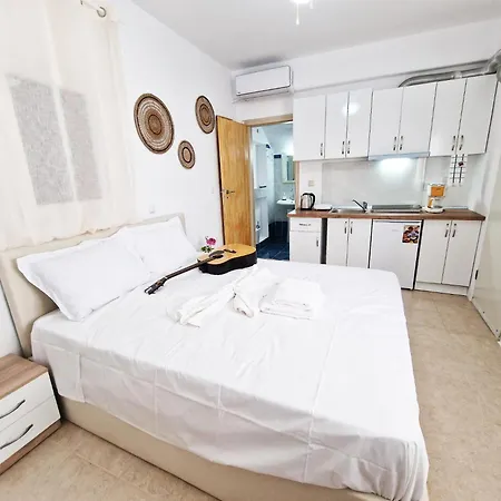 Olympio Luxury Paros Apartamento *