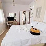 Olympio Luxury Paros Lägenhet Márpissa